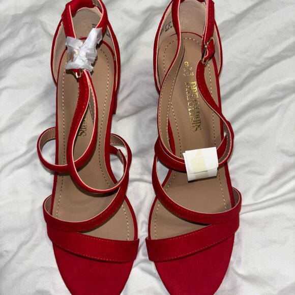 5/$25 💐 | NEVER WORN | Women’s Ankle Strap Dress Pump Low Chunky Heel Sandals - Picture 2 of 2